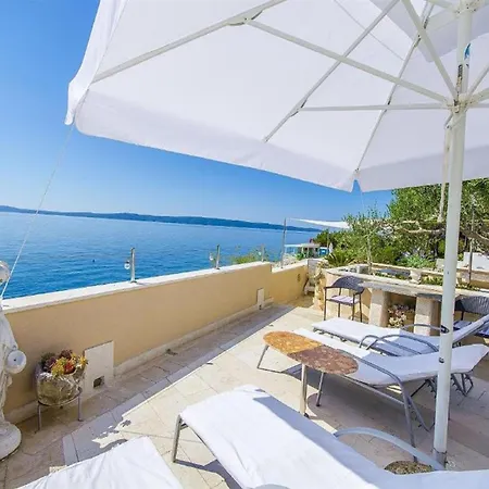 Nives Lägenhet Trogir